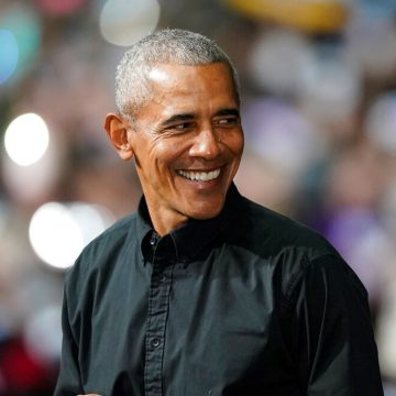Baraka Obama Picks Michelle’s Book Among 2022 Favourites