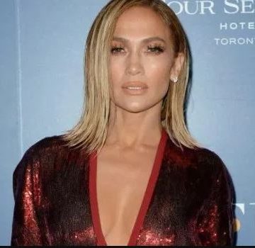 Jennifer Lopez Enjoyed SZA’s ‘SOS’ Concert In Los Angeles