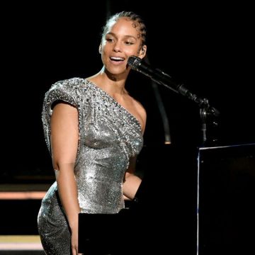 Alicia Keys Is Launching a Makeup Collection