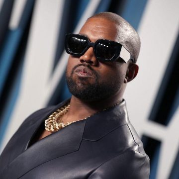Kanye West makes it to daughter Chicago’s party after blasting Kardashians