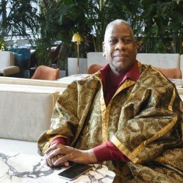 Vogue’s Leon Talley Dead at 73