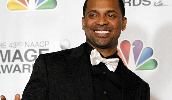 Mike Epps is engaged to television producer Kyra Robinson