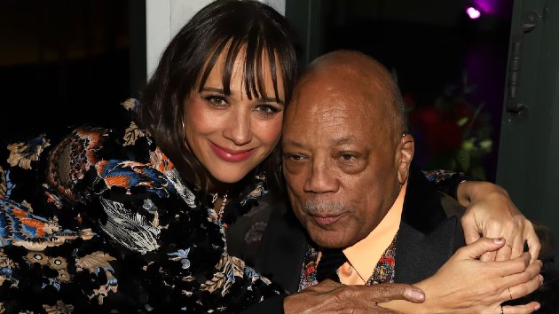 rashida-jones-honors-dad-quincy-jones-with-heartfelt-tribute:-‘he-was-love’