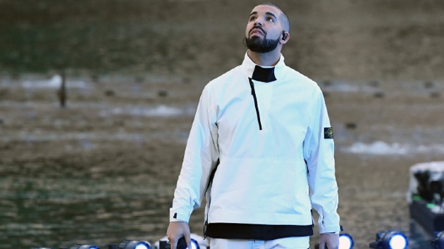 drake-puts-up-$10k-for-look-alike-contest-in-toronto