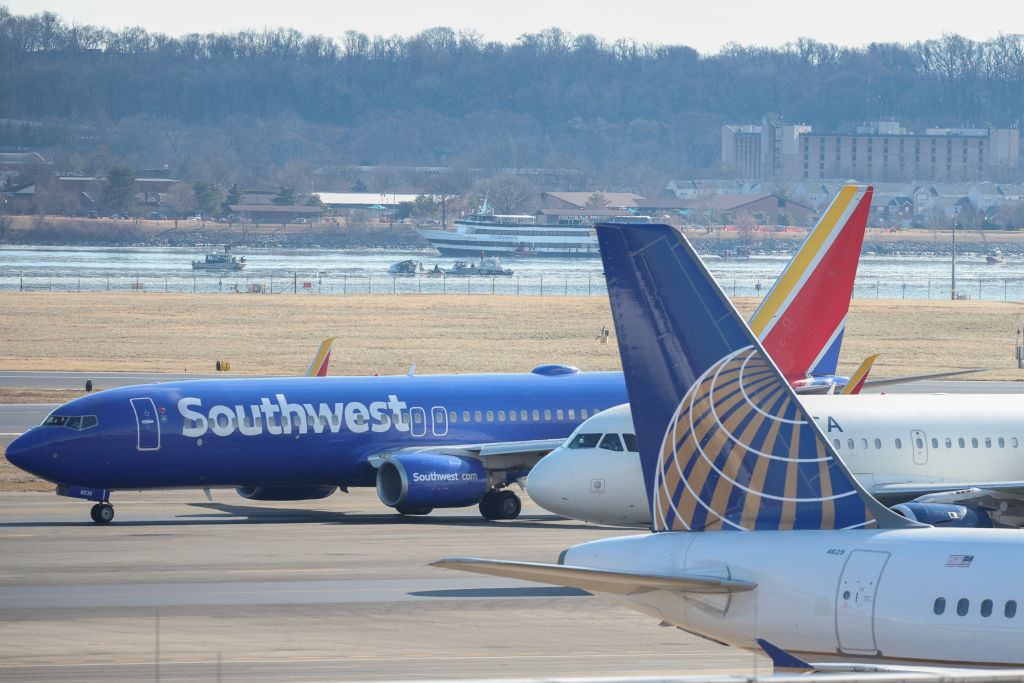 American Airlines Plane And Black Hawk Helicopter Crash Near Reagan National Airport